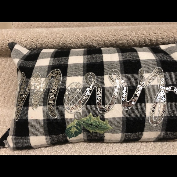 Merry Christmas Buffalo Check Pillow Cover - Picture 3 of 11